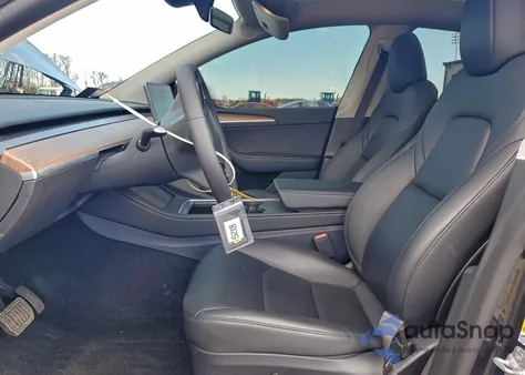 2025 Tesla Model Y from USA, damaged, VIN 7SAYGDEEXSF292435